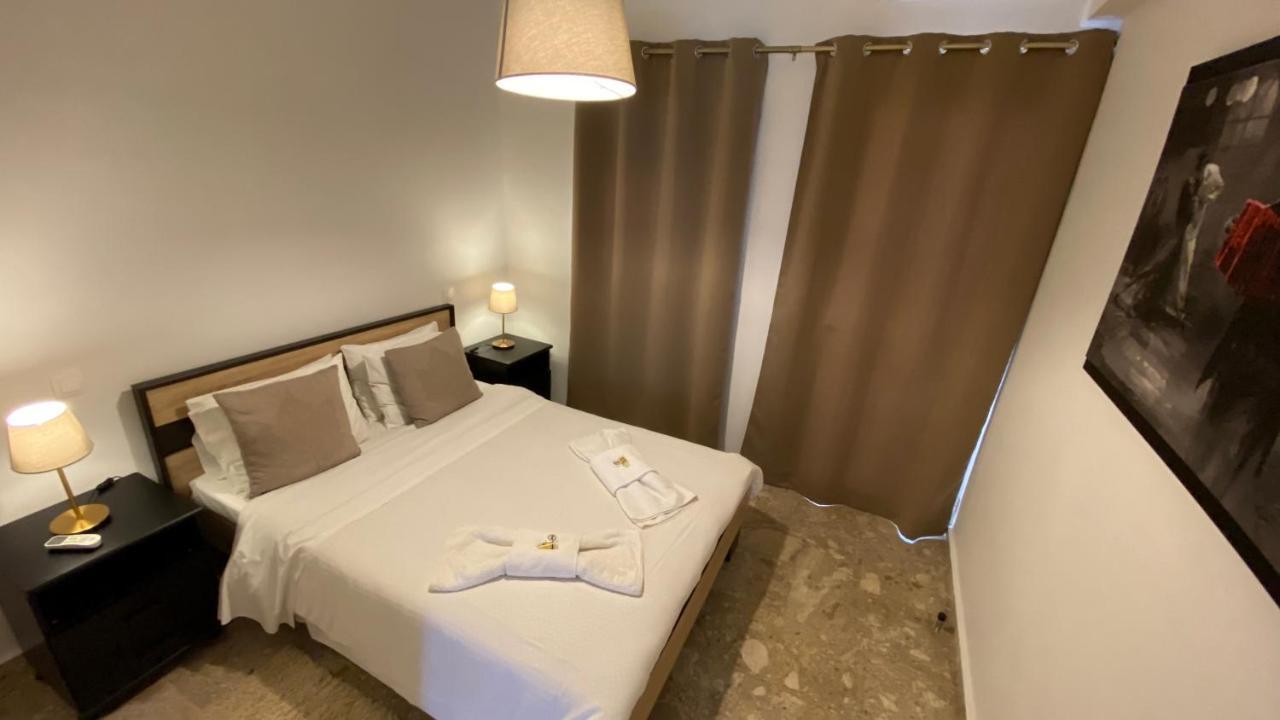 Patras Golden Suite Esterno foto