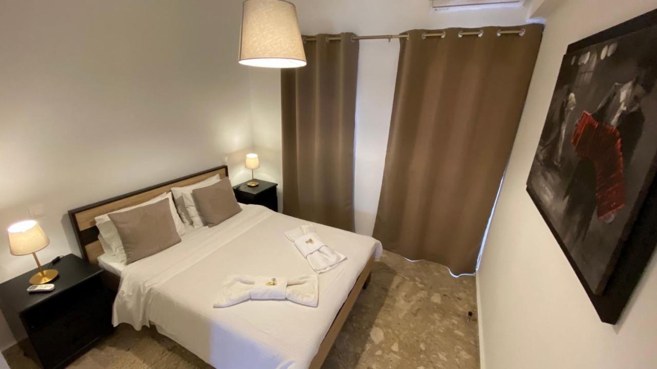 Patras Golden Suite Esterno foto