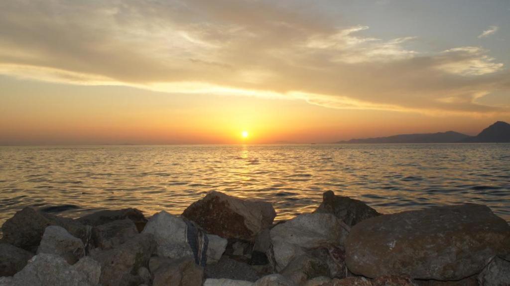 Patras Golden Suite Esterno foto
